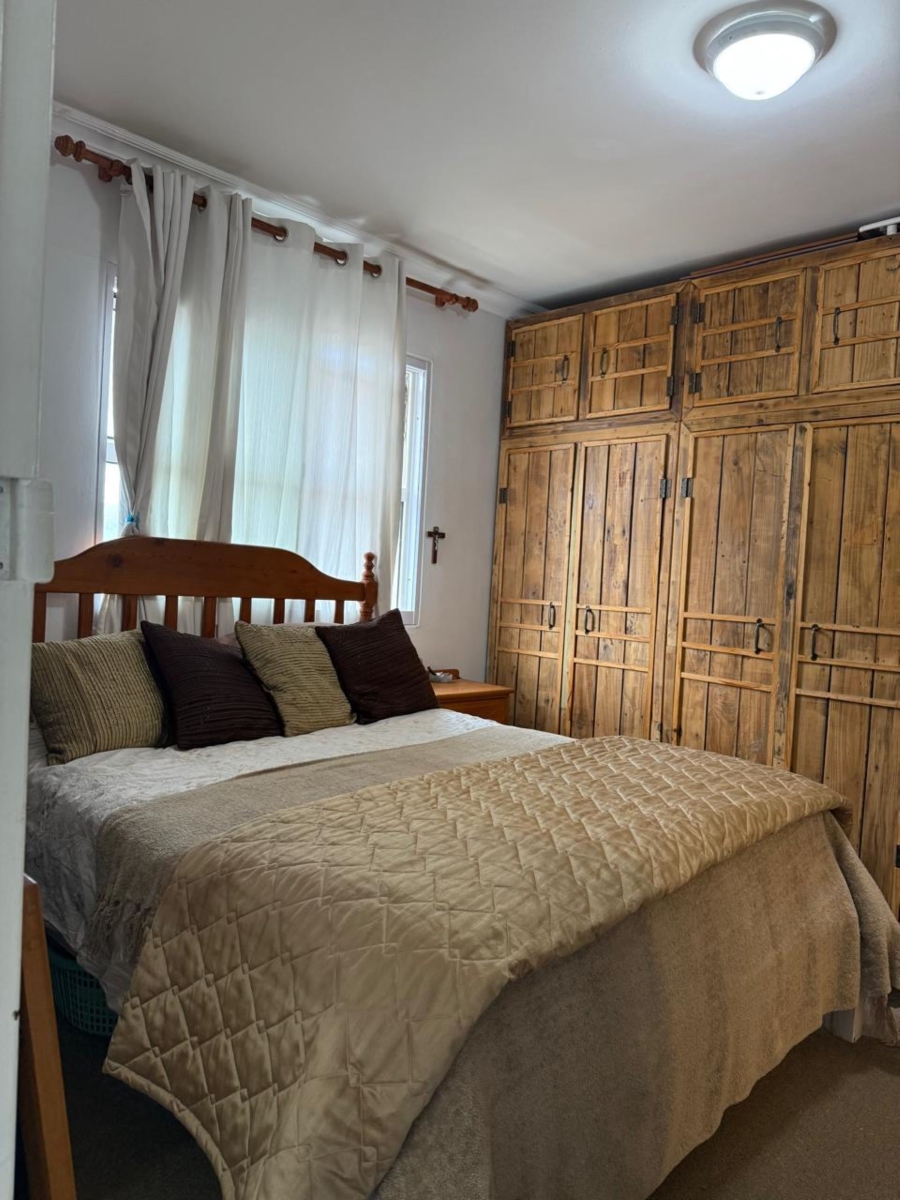 1 Bedroom Property for Sale in Van Riebeeckstrand Western Cape